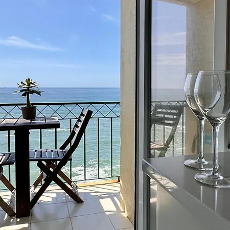Sea Front Estoril Coast Apartment *